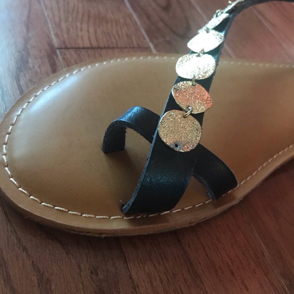 Express Sandals 🖤 - Picture 8 of 16